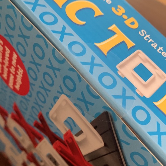 *NEW* Melissa & Doug stackable 3-D strategy Tic Stac Toe game - NIB - Picture 4 of 6